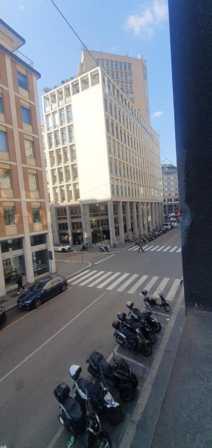 Pink Maison Milano Centro Piazza Diaz Duomo ภายนอก รูปภาพ